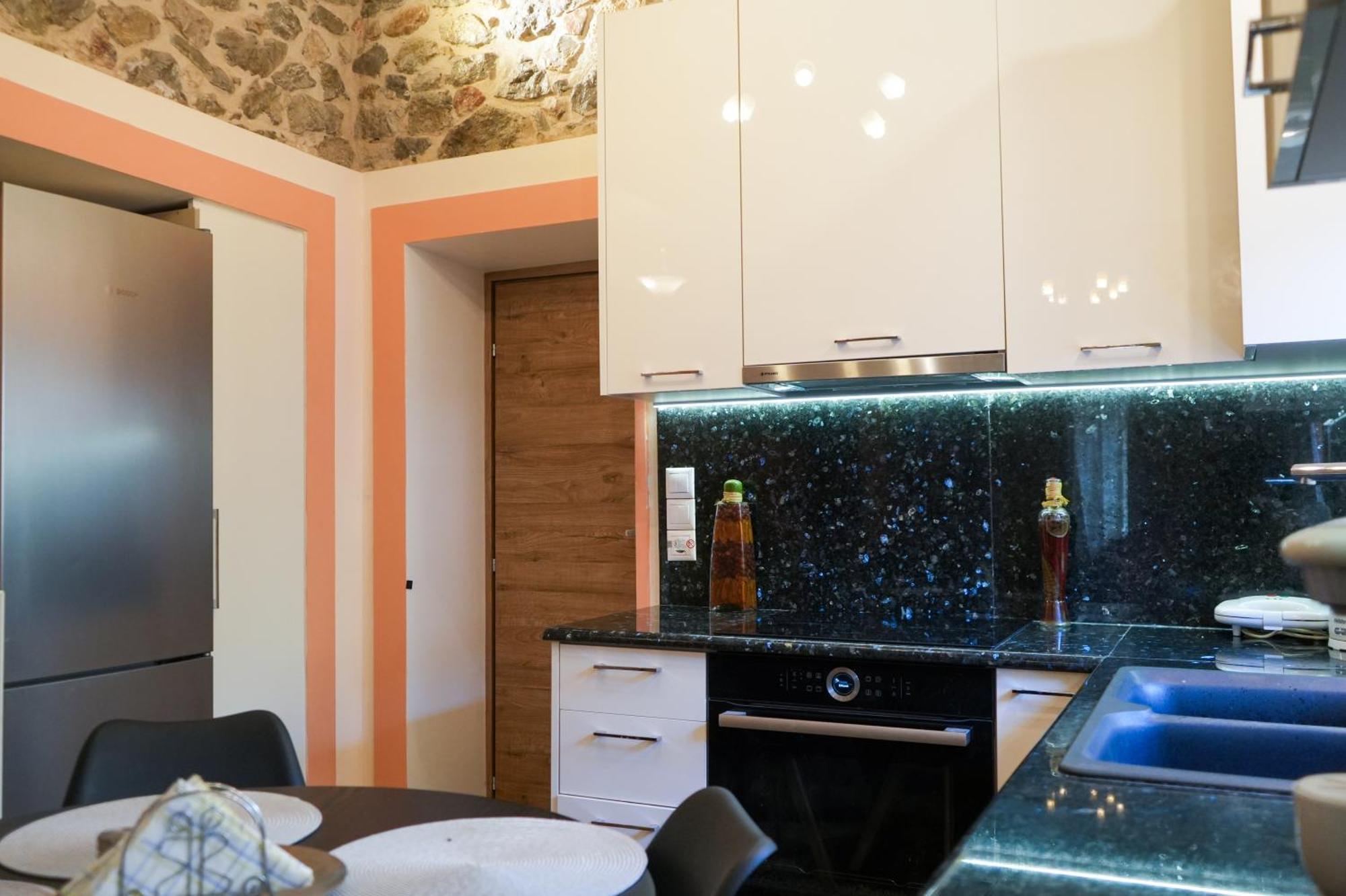 Φιλόξενο Σπίτι Apartment นาฟปลิโอ ภายนอก รูปภาพ