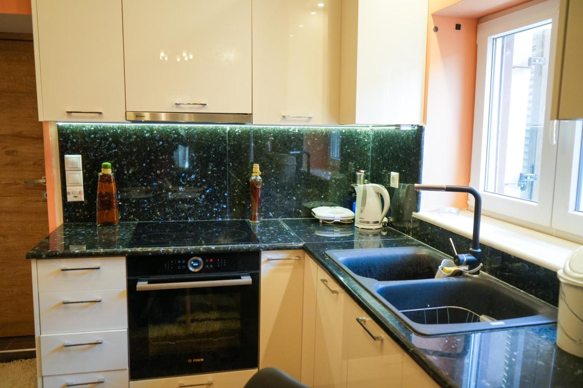 Φιλόξενο Σπίτι Apartment นาฟปลิโอ ภายนอก รูปภาพ